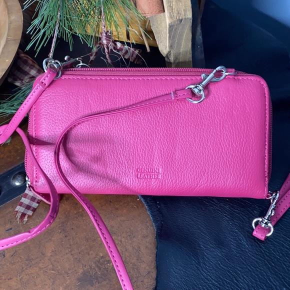 - Giani Bernini Pink Leather Wristlet Wallet with Crossbody Purse Strap - Picture 3 of 8